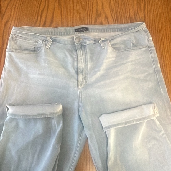 J. Crew Factory Denim - Mercantile by j crew Light Blue relaxed fit Jeans 👖